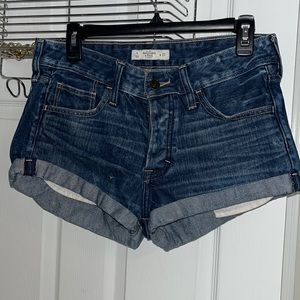 Abercrombie & Fitch Shorts size 27/4